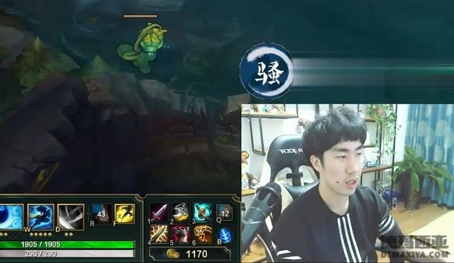 lols8总决赛：骚男直播坦言IG才是很适合这版本的队伍_1